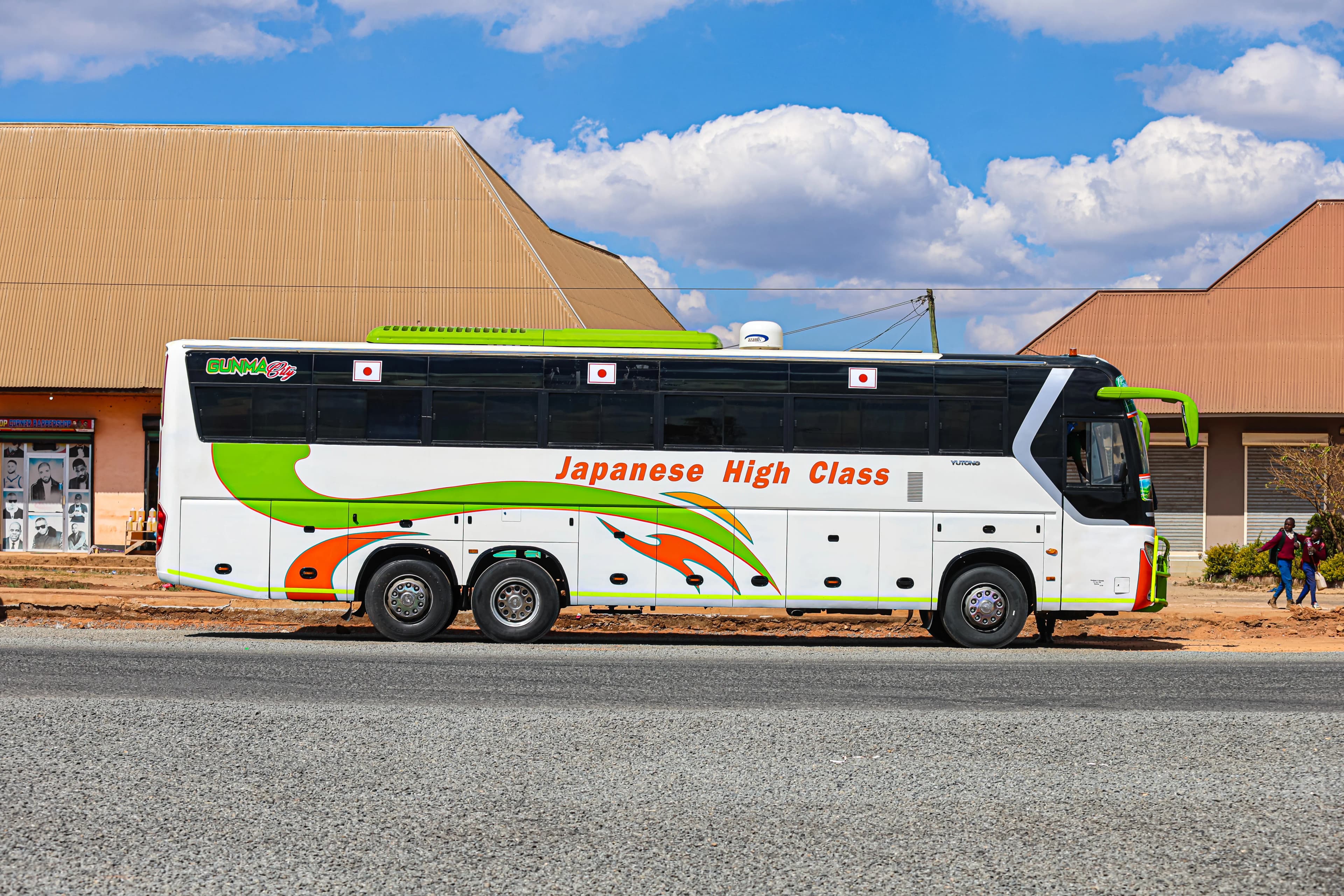 Japanese Express premium bus exterior