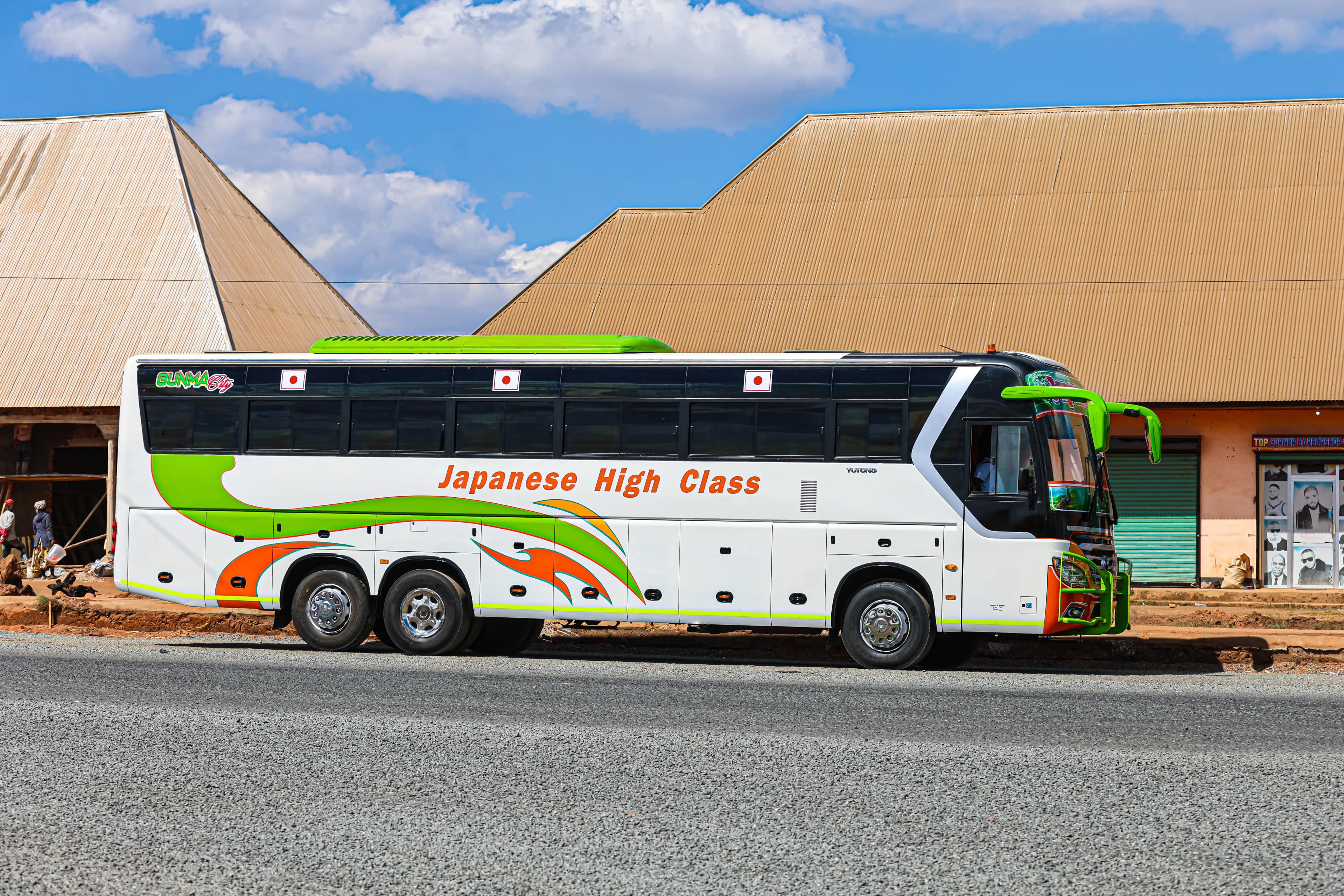 Japanese Express premium bus exterior